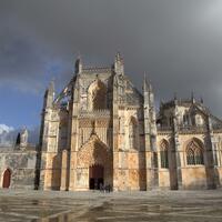 Batalha, west facade