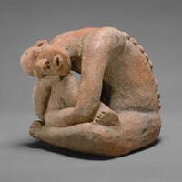 Metropolitan Museum, seated figure, front