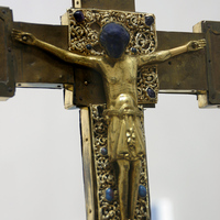 Cologne, Erzbischofliches Diozesanmuseum, Cross of Herimann and Ida, front