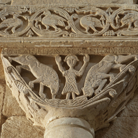 San Pedro de la Nave, capital with Daniel in the lions' den