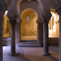 Mosque of Bab al-Mardum, spoliated capitals and later apse