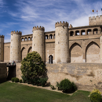 Aljafería, exterior walls