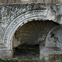 Hagios Polyeuktos, exedra with peacock and epigram, Istanbul Archaeological Museum