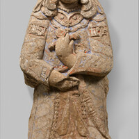 Metropolitan Museum of Art, Standing figure with feathered headdress