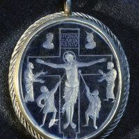 Cabinet des Médailles, intaglio with Crucifixion, obverse