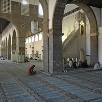 Ülü Camii, prayer hall