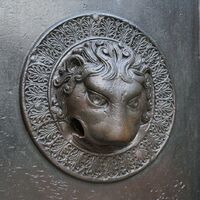 Aachen palace chapel, lion-head knocker