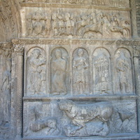 West portal of Santa Maria de Ripoll, Exodus scenes and historical figures