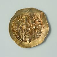 Hyperperon of Manuel I Komnenos, reverse with emperor, Dumbarton Oaks BZC.1960.125.78