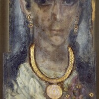 Walters Art Museum, mummy portrait with woman wearing a coin pendant